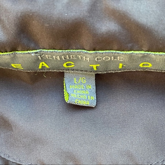 Kenneth Cole Reaction Down Vest - Picture 3 of 7